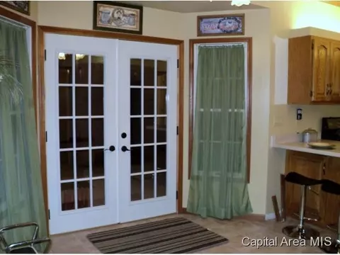 6251 Thresher, Springfield, IL 62712 photo 9