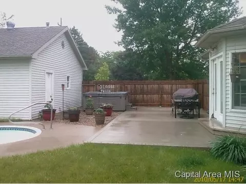 6251 Thresher, Springfield, IL 62712 photo 4
