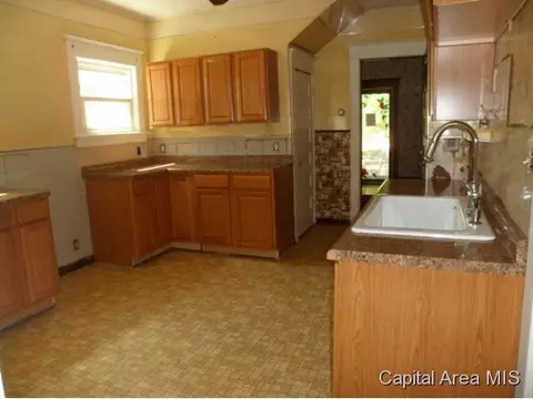 1014 N 1st, Springfield, IL 62702 photo 10