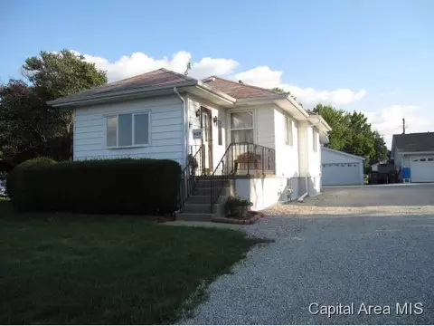 309 E Wineman, Auburn, IL 62615 photo 4