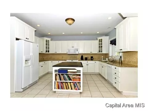 2620 Dickens, Springfield, IL 62711 photo 5
