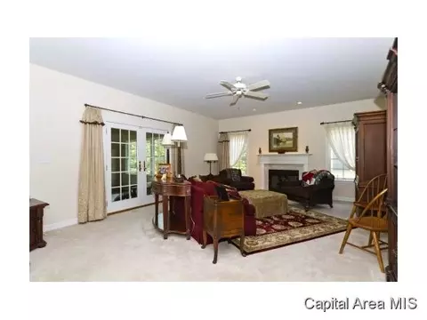 2620 Dickens, Springfield, IL 62711 photo 6