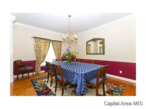 2620 Dickens, Springfield, IL 62711 photo 4