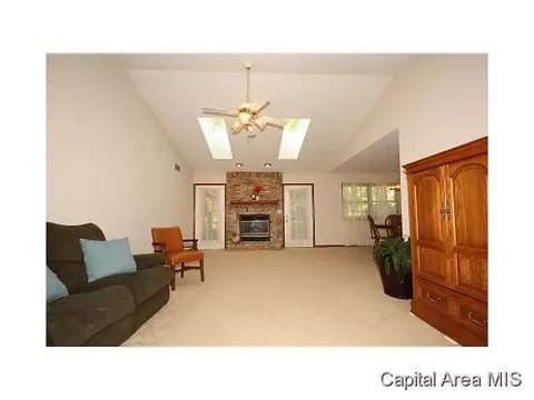 4305 Deming Dr, Springfield, IL 62703 photo 5