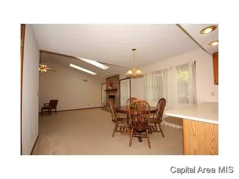 4305 Deming Dr, Springfield, IL 62703 photo 10