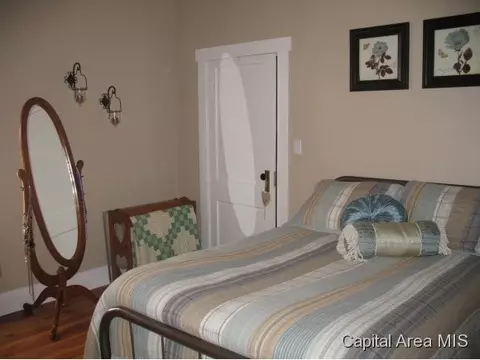 613 Spaulding St, Riverton, IL 62561 photo 6