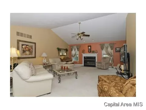 3508 Sandpiper Dr, Springfield, IL 62711 photo 3