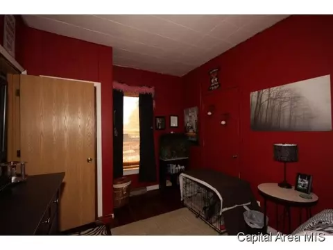 111 E Sycamore, Thayer, IL 62689 photo 8