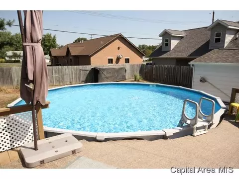 111 E Sycamore, Thayer, IL 62689 photo 17