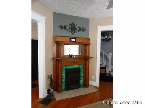 1609 W Governor, Springfield, IL 62704 photo 11