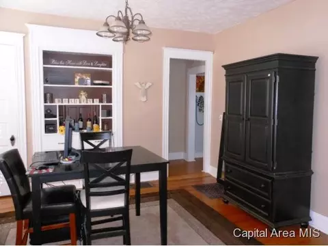 1609 W Governor, Springfield, IL 62704 photo 17