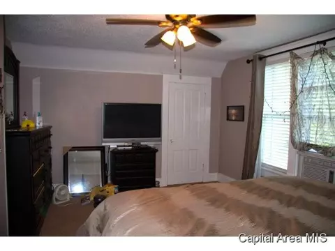 1609 W Governor, Springfield, IL 62704 photo 15