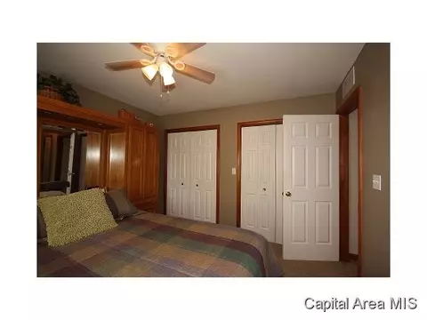 1409 E Hoechester, Springfield, IL 62712 photo 12