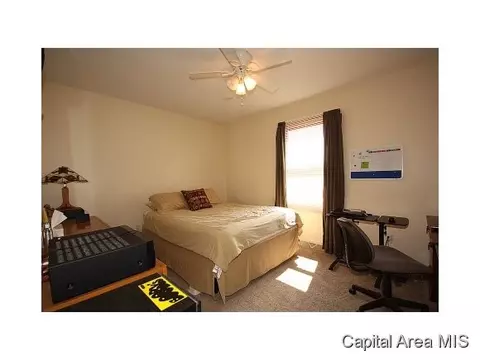 1409 E Hoechester, Springfield, IL 62712 photo 11