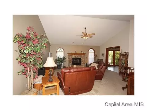 1409 E Hoechester, Springfield, IL 62712 photo 21