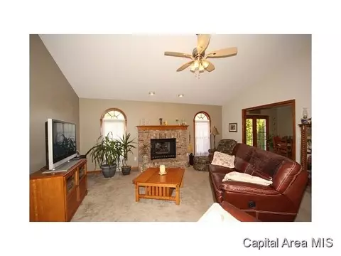 1409 E Hoechester, Springfield, IL 62712 photo 20