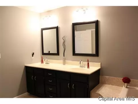 4100 Clearwater, Springfield, IL 62703 photo 10