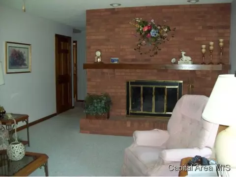 63 Brighton, Springfield, IL 62702 photo 6