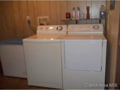 1832 Watch, Springfield, IL 62702 photo 7