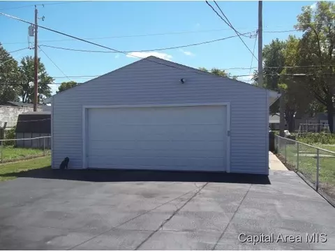 1832 Watch, Springfield, IL 62702 photo 2