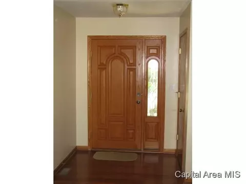 4323 Comanche Dr, Springfield, IL 62711 photo 3