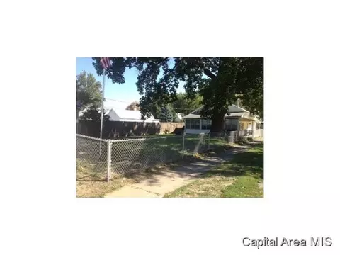 1101 N Osburn, Springfield, IL 62702 photo 10