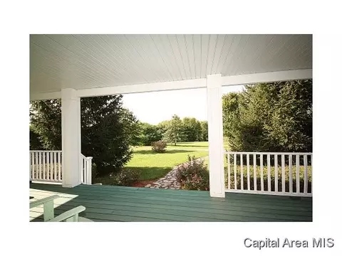 1521 E Barber, Sherman, IL 62684 photo 4
