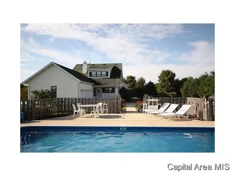 1521 E Barber, Sherman, IL 62684 photo 5