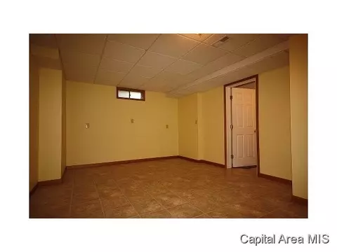 1521 E Barber, Sherman, IL 62684 photo 20
