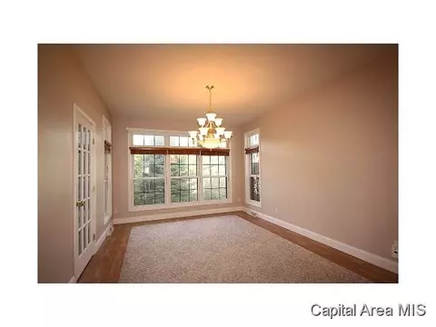 1521 E Barber, Sherman, IL 62684 photo 12