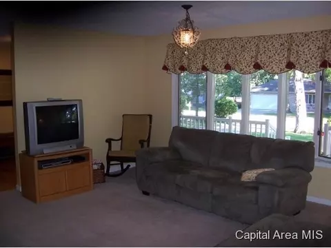 7 Harlan Ct, Springfield, IL 62712 photo 5