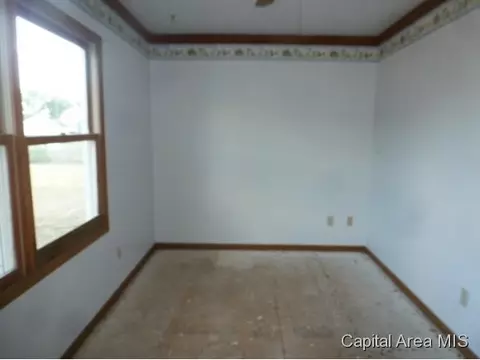 2 Bridgeview, Beardstown, IL 62618 photo 8