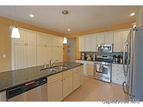 2204 Harbor Lndg, Springfield, IL 62712 photo 11