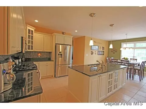 2204 Harbor Lndg, Springfield, IL 62712 photo 10