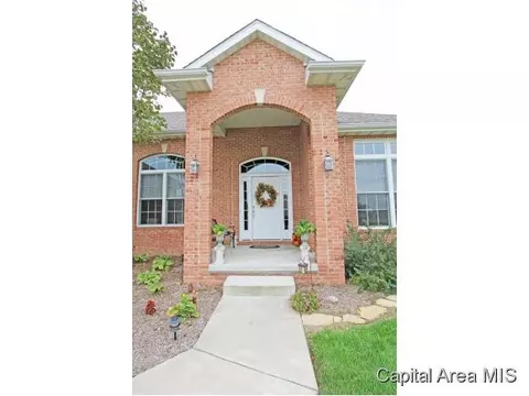 2204 Harbor Lndg, Springfield, IL 62712 photo 2