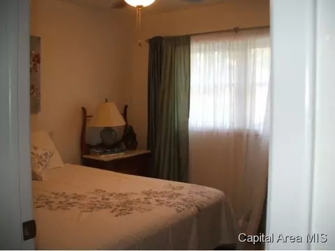 1913 Lee Street St, Springfield, IL 62703 photo 9