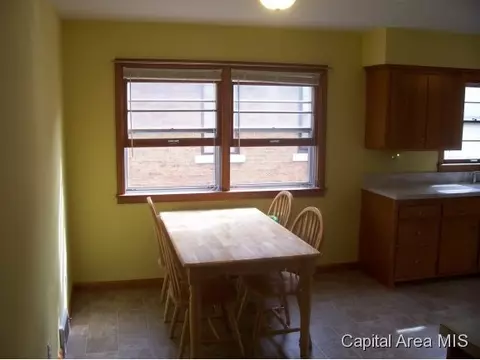 2141 N 6th St, Springfield, IL 62702 photo 5