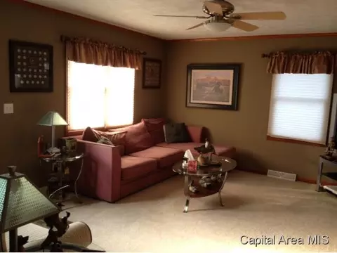 3808 Thrush Ln, Springfield, IL 62707 photo 2
