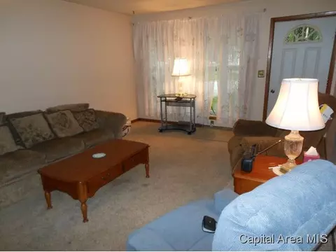 3412 Moorgate Dr, Springfield, IL 62703 photo 2