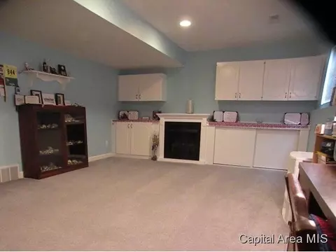 2826 Cronin, Springfield, IL 62711 photo 17
