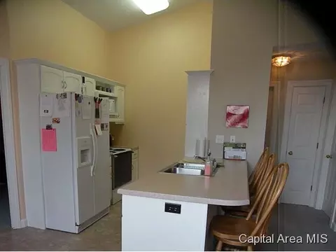 2826 Cronin, Springfield, IL 62711 photo 2