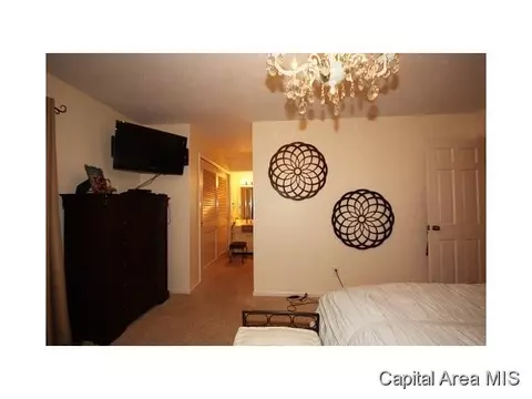14 Bellerive Rd, Springfield, IL 62704 photo 2