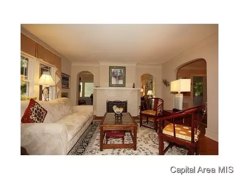 1304 Bates Ave, Springfield, IL 62704 photo 4