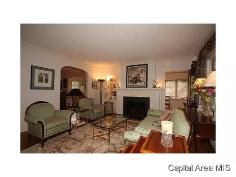 1306 Bates Ave, Springfield, IL 62704 photo 3