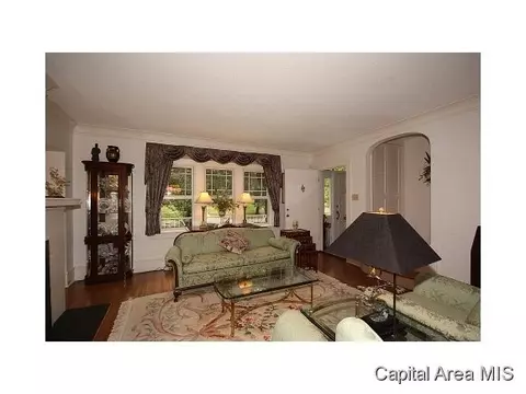 1306 Bates Ave, Springfield, IL 62704 photo 5