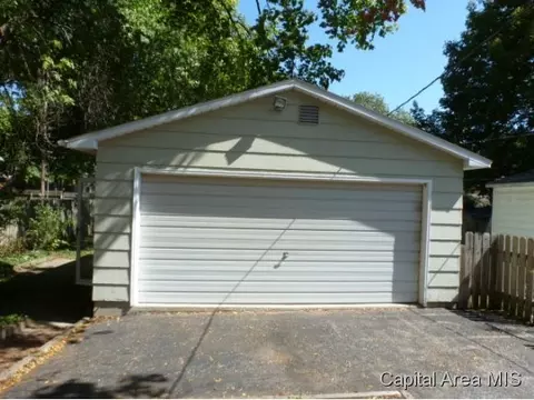2228 S Lowell, Springfield, IL 62704 photo 3