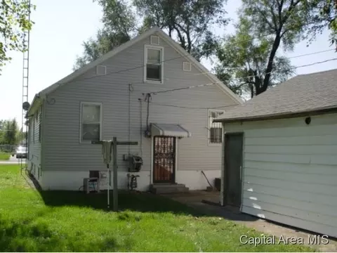 2111 E Pne, Springfield, IL 62703 photo 4