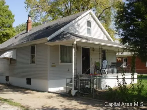 2111 E Pne, Springfield, IL 62703 photo 2