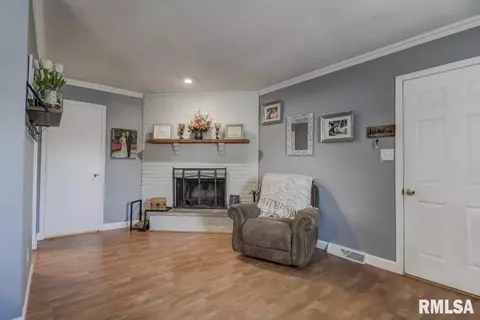 3900 Jonquil Drs, Springfield, IL 62707 photo 12