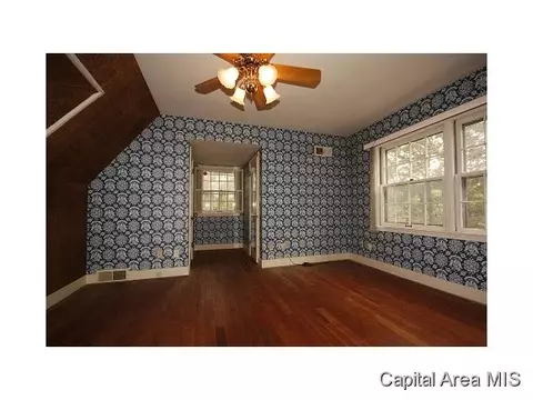 38 Hazel Dell, Springfield, IL 62712 photo 9